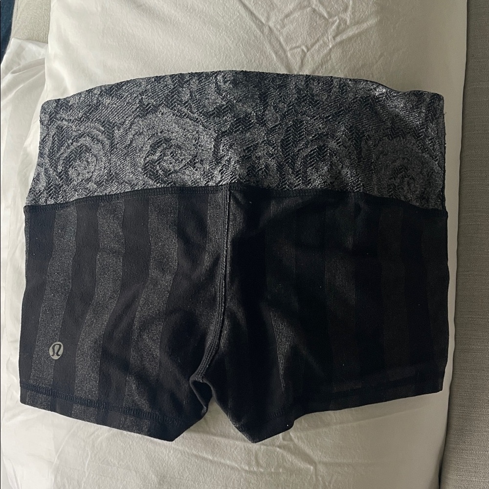 Lululemon Black and Gray Patterned Shorts